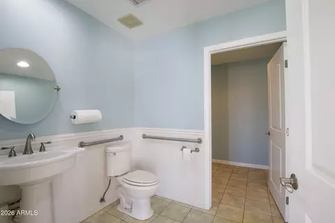 Bath - 3157 E Hazelwood St, Phoenix, AZ 85016 photo 3 of 3