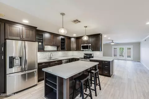 Kitchen - 3157 E Hazelwood St, Phoenix, AZ 85016 photo 4 of 4