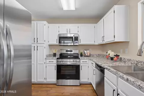 Kitchen - 4948 E Colby St, Mesa, AZ 85205 photo 3 of 3