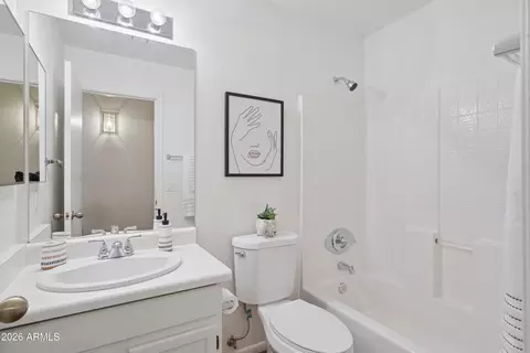 Bath - 4948 E Colby St, Mesa, AZ 85205 photo 2 of 2