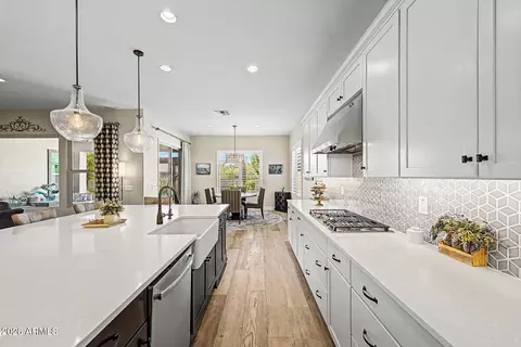 Kitchen - 1132 E Holland Park Dr, Gilbert, AZ 85297 photo 4 of 4