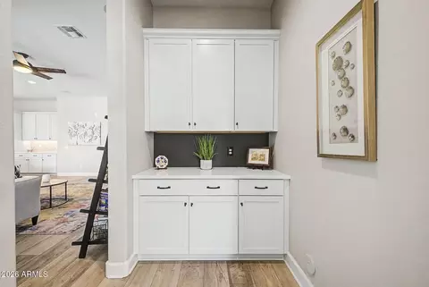 Entry Way - 1132 E Holland Park Dr, Gilbert, AZ 85297 photo 3 of 4