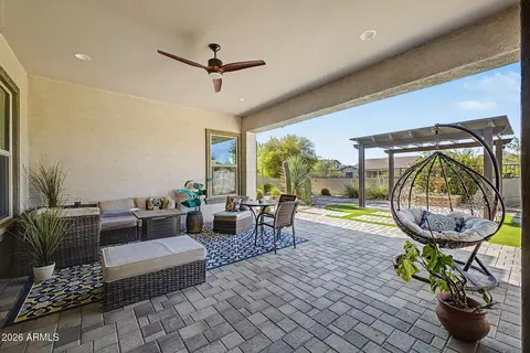 Exterior - 1132 E Holland Park Dr, Gilbert, AZ 85297 photo 2 of 9