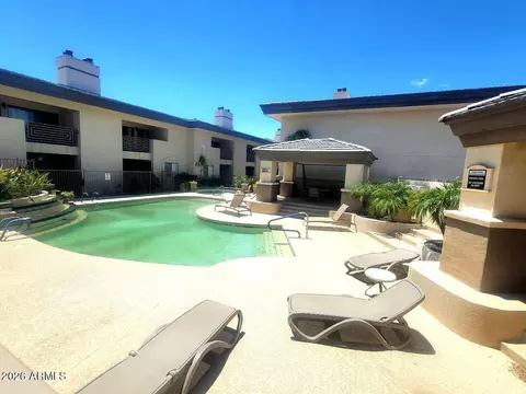 Exterior - 3235 E Camelback Rd #220, Phoenix, AZ 85018 photo 4 of 4