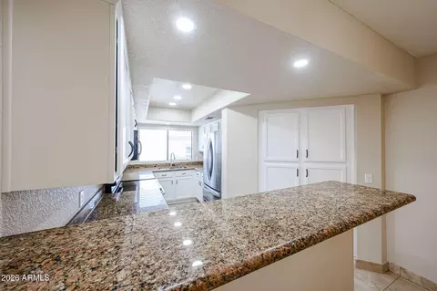 Kitchen - 3235 E Camelback Rd #220, Phoenix, AZ 85018 photo 3 of 5