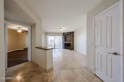 Living - 3235 E Camelback Rd #220, Phoenix, AZ 85018 photo 1 of 3