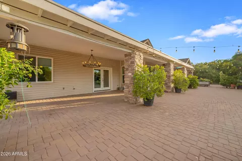 Exterior - 18110 E Sunnybrook Ln, Gilbert, AZ 85298 photo 9 of 19