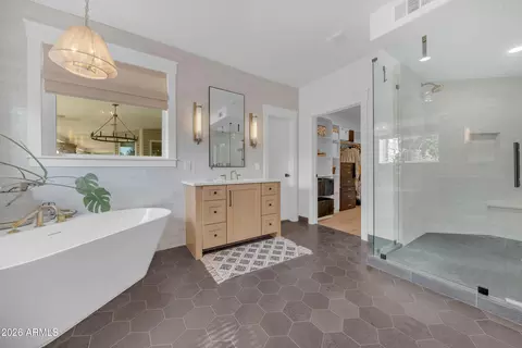 Bath - 18110 E Sunnybrook Ln, Gilbert, AZ 85298 photo 3 of 7