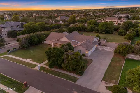 View/Area - 18110 E Sunnybrook Ln, Gilbert, AZ 85298 photo 3 of 17