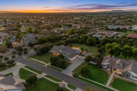 View/Area - 18110 E Sunnybrook Ln, Gilbert, AZ 85298 photo 4 of 17
