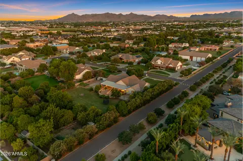 View/Area - 18110 E Sunnybrook Ln, Gilbert, AZ 85298 photo 16 of 17