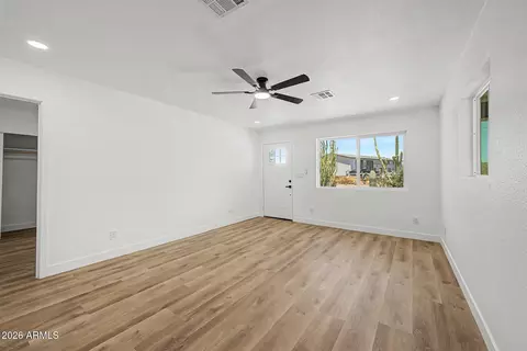 Living - 5919 E 12th Ave, Apache Junction, AZ 85119 photo 1 of 2