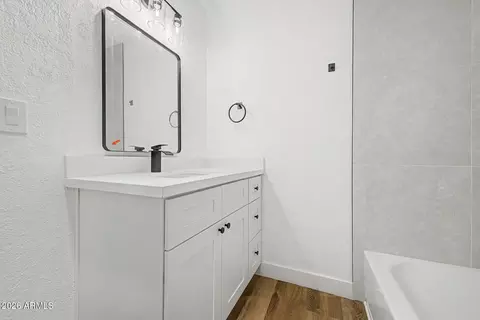 Bath - 5919 E 12th Ave, Apache Junction, AZ 85119 photo 2 of 3