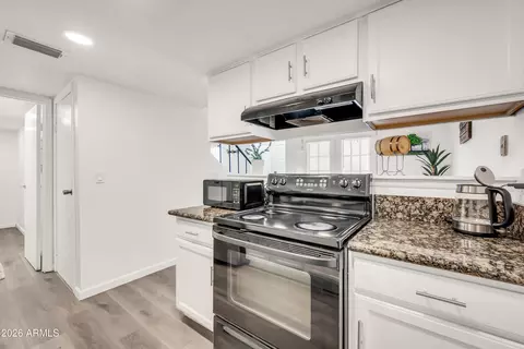 Kitchen - 3511 E Baseline Rd #1154, Phoenix, AZ 85042 photo 3 of 5
