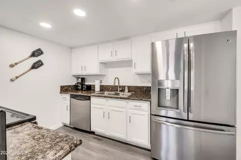 Kitchen - 3511 E Baseline Rd #1154, Phoenix, AZ 85042 photo 4 of 5