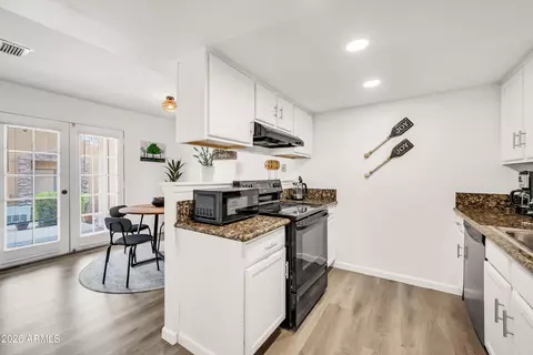 Kitchen - 3511 E Baseline Rd #1154, Phoenix, AZ 85042 photo 1 of 5