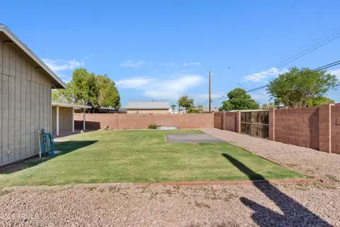 Exterior - 2230 E Monterosa St, Phoenix, AZ 85016 photo 2 of 5