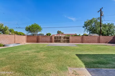 Exterior - 2230 E Monterosa St, Phoenix, AZ 85016 photo 1 of 5