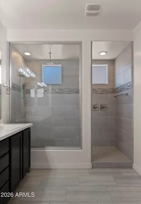 Bath - 3393 E Penedes Dr, Gilbert, AZ 85298 photo 2 of 2