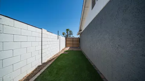 Exterior - 4819 E Western Star Blvd, Phoenix, AZ 85044 photo 6 of 7