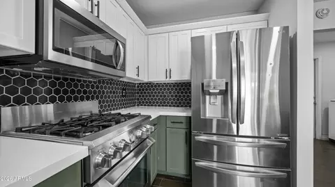 Kitchen - 4819 E Western Star Blvd, Phoenix, AZ 85044 photo 1 of 3