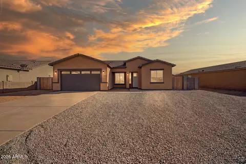 8335 W Swansea Dr, Arizona City, AZ 85123