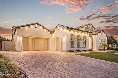 Exterior - 2580 E Vallejo Dr, Gilbert, AZ 85298 photo 2 of 26