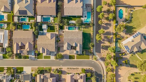 View/Area - 2580 E Vallejo Dr, Gilbert, AZ 85298 photo 10 of 16