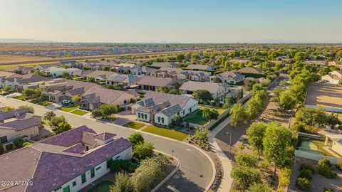 View/Area - 2580 E Vallejo Dr, Gilbert, AZ 85298 photo 3 of 16