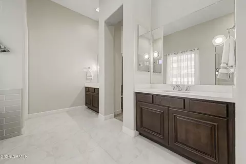 Bath - 2580 E Vallejo Dr, Gilbert, AZ 85298 photo 2 of 7