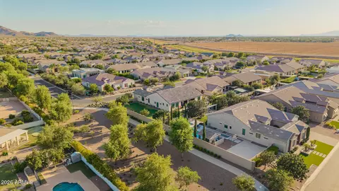 View/Area - 2580 E Vallejo Dr, Gilbert, AZ 85298 photo 4 of 16