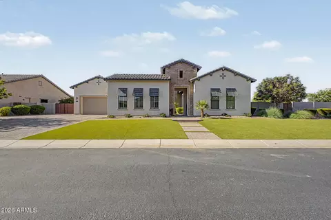 Exterior - 2580 E Vallejo Dr, Gilbert, AZ 85298 photo 4 of 26