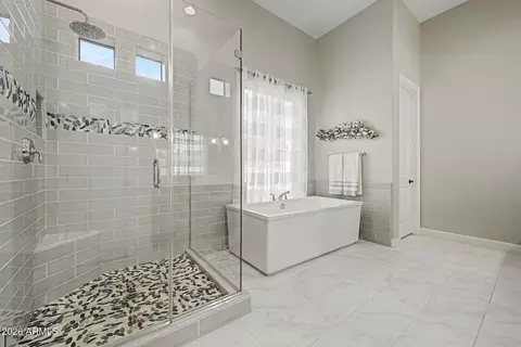 Bath - 2580 E Vallejo Dr, Gilbert, AZ 85298 photo 1 of 7