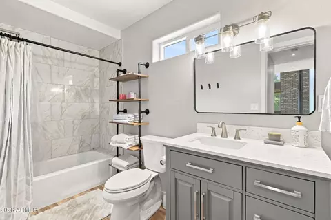 Bath - 161 E Coues Deer Ln, Payson, AZ 85541 photo 1 of 3