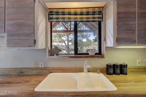 Kitchen - 4739 N Canyon Vis, Pine, AZ 85544 photo 3 of 3