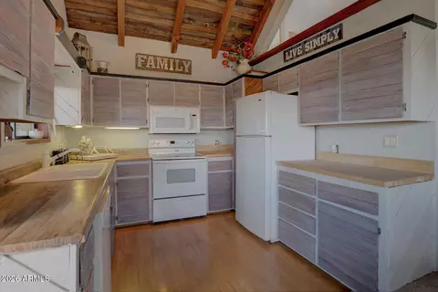 Kitchen - 4739 N Canyon Vis, Pine, AZ 85544 photo 1 of 3