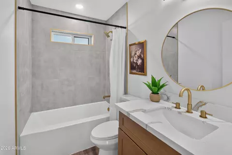 Bath - 5302 E Yale St, Phoenix, AZ 85008 photo 2 of 4