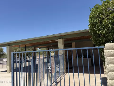 Exterior - 2354 E Betty Elyse Ln, Phoenix, AZ 85022 photo 7 of 8
