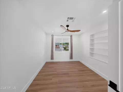 Bedroom - 1712 E Whitton Ave, Phoenix, AZ 85016 photo 1 of 7