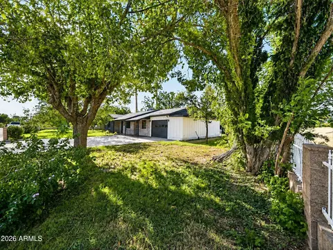 Exterior - 1712 E Whitton Ave, Phoenix, AZ 85016 photo 11 of 12