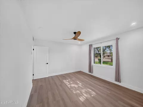 Bedroom - 1712 E Whitton Ave, Phoenix, AZ 85016 photo 5 of 7