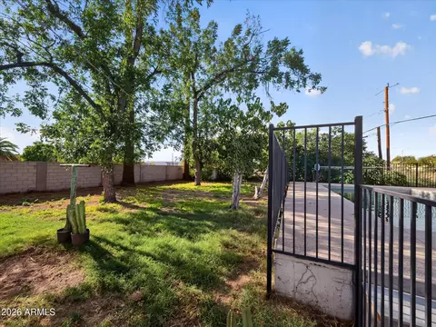 Exterior - 1712 E Whitton Ave, Phoenix, AZ 85016 photo 10 of 12