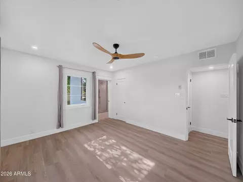 Bedroom - 1712 E Whitton Ave, Phoenix, AZ 85016 photo 4 of 7