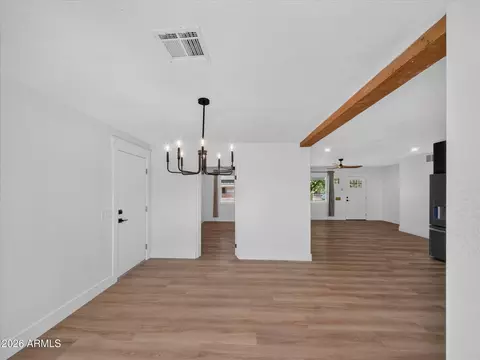 Dining - 1712 E Whitton Ave, Phoenix, AZ 85016 photo 3 of 3