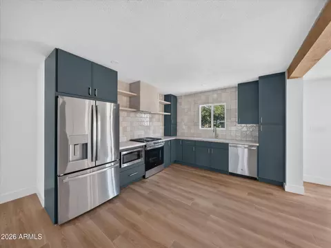 Kitchen - 1712 E Whitton Ave, Phoenix, AZ 85016 photo 2 of 4