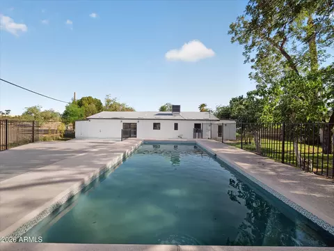 Exterior - 1712 E Whitton Ave, Phoenix, AZ 85016 photo 7 of 12
