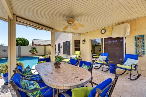 Exterior - 337 E Sherri Dr, Gilbert, AZ 85296 photo 8 of 8