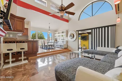 Living - 4713 E Monte Way, Phoenix, AZ 85044 photo 3 of 4