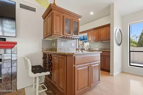 Kitchen - 4713 E Monte Way, Phoenix, AZ 85044 photo 1 of 4
