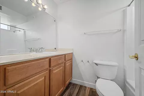Bath - 4447 N 77th Dr, Phoenix, AZ 85033 photo 2 of 2